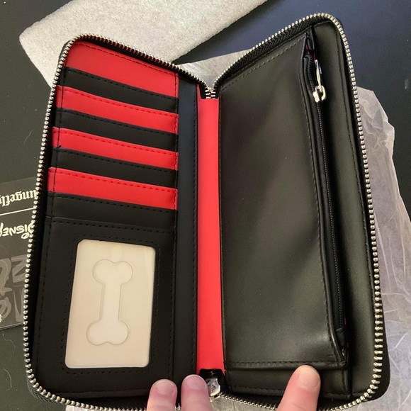 Disney Loungefly 101 Dalmatians Wallet - Picture 3 of 8